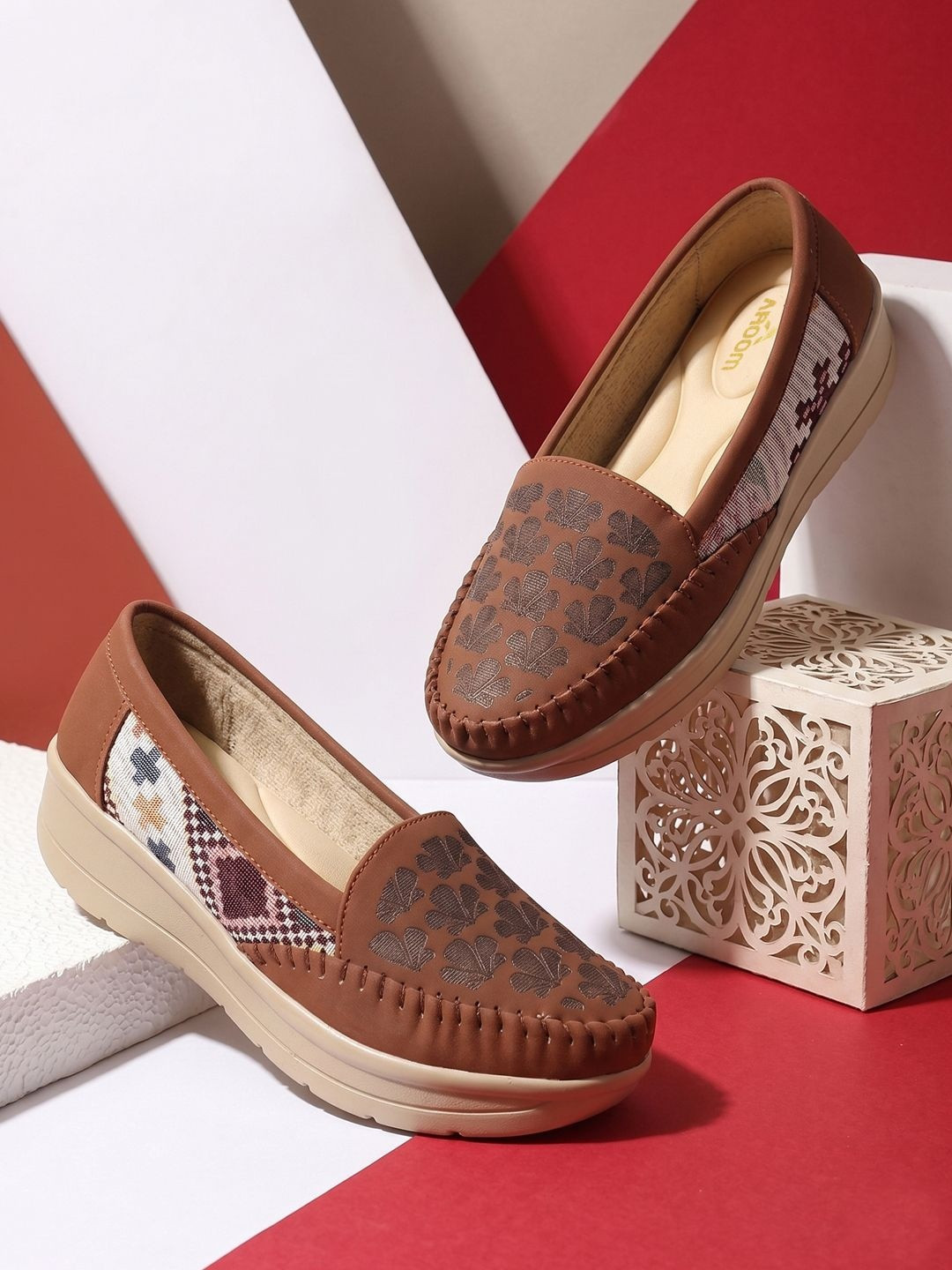 Women Brown Textured Loafers