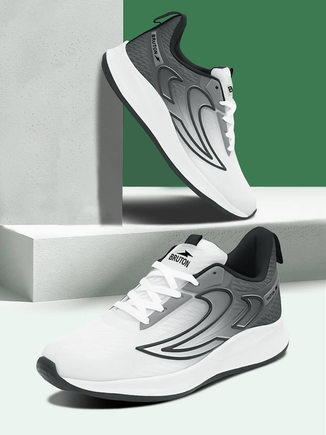 Black-white :Mesh Running Non-Marking Shoes